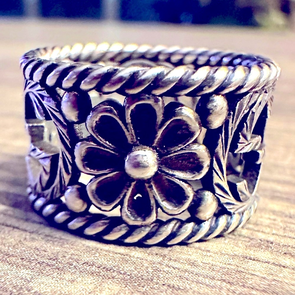 Authentic Gucci Sterling Silver Ring - image 5